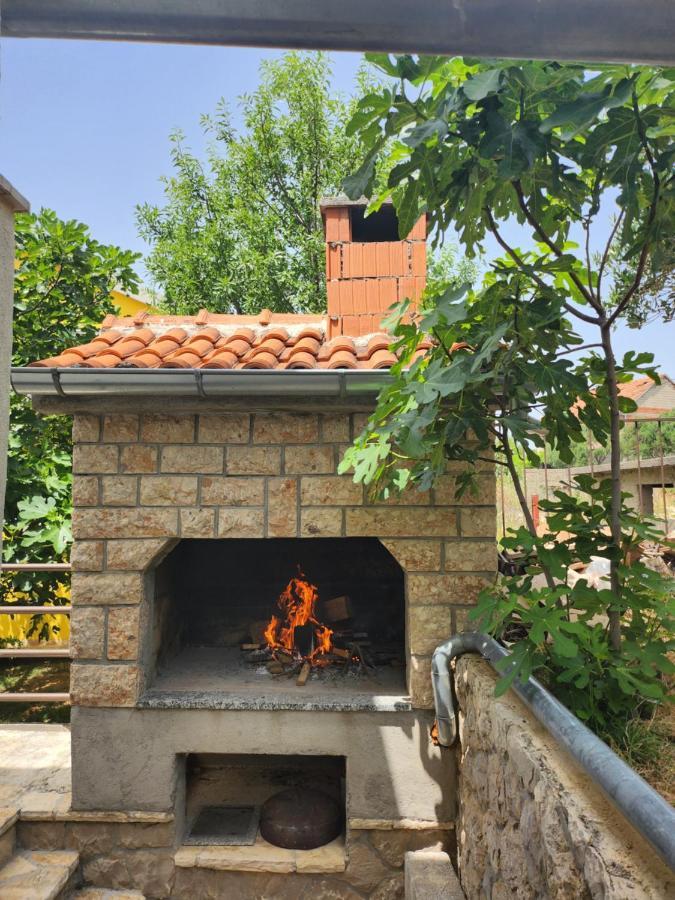 Apartment Big Blue Maslenica Exterior foto